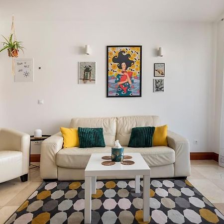 Seaesta Apartment Pool And Beach Slatine Ngoại thất bức ảnh